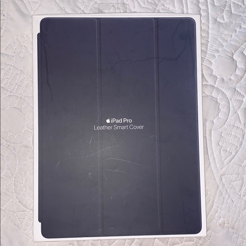 iPad Pro (12.9-inch) Leather Smart Cover